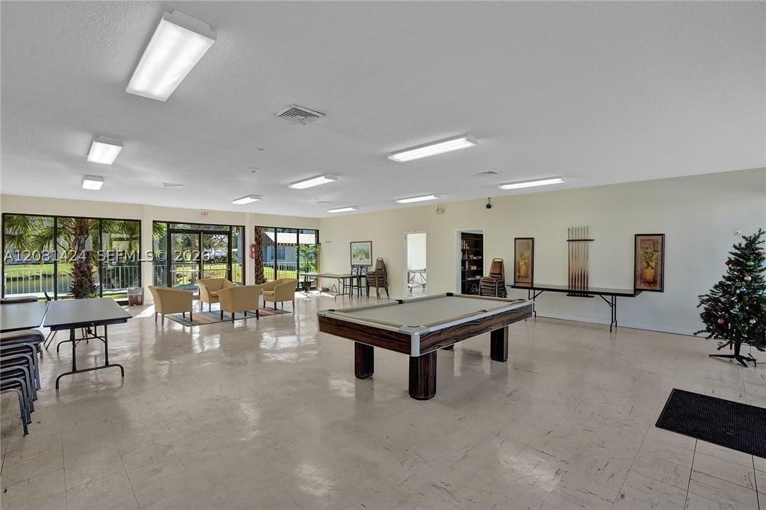8325 Sunrise Lakes Blvd 212