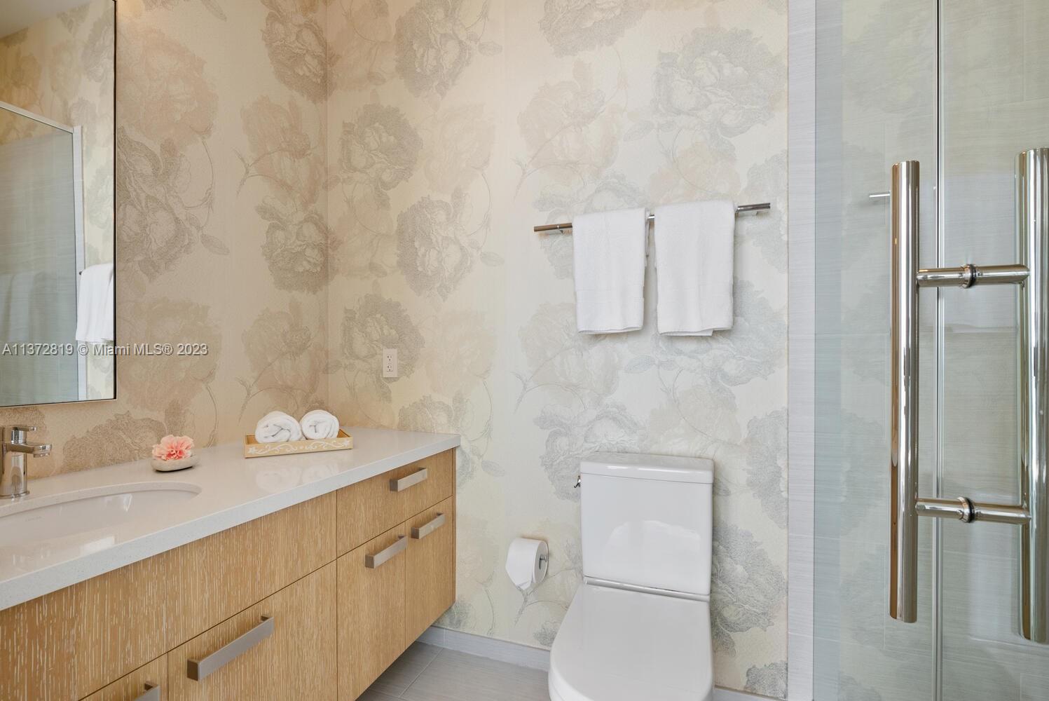 DINNER KEY - Residential