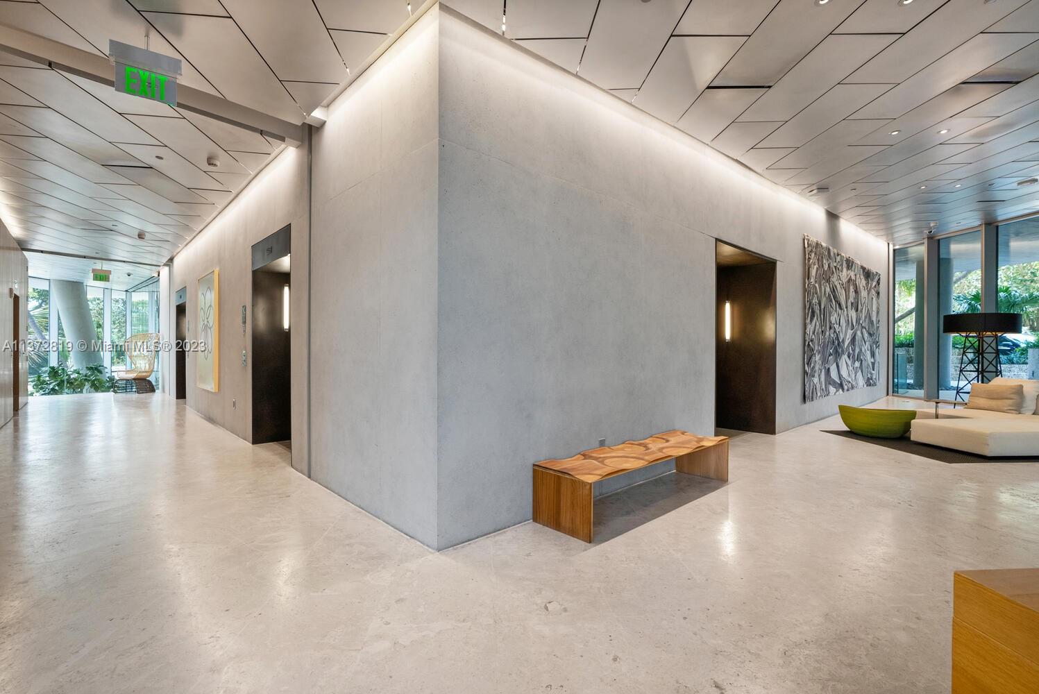 DINNER KEY - Residential