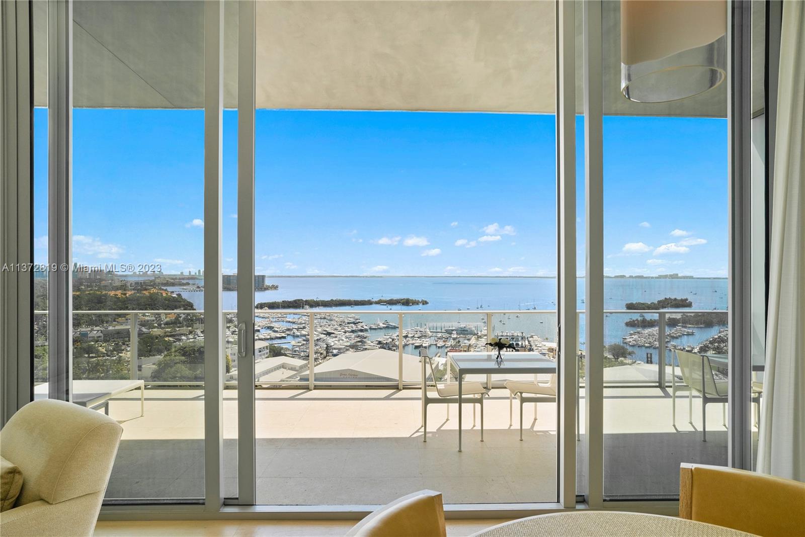 DINNER KEY - Residential