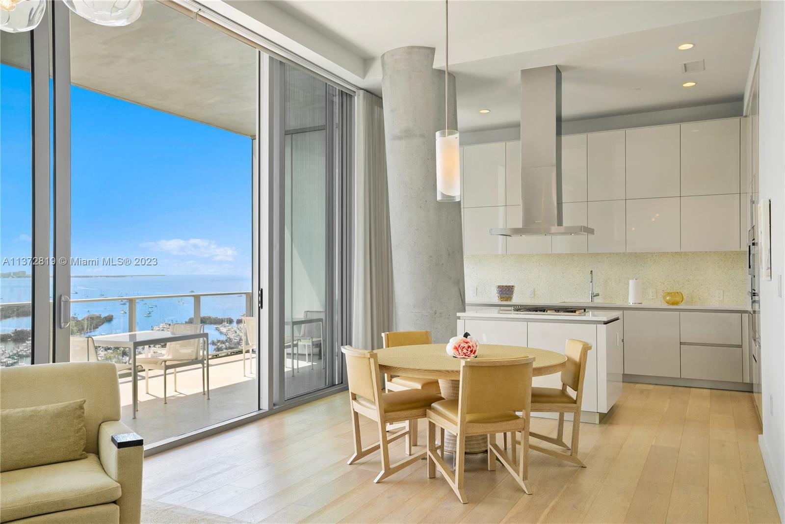 DINNER KEY - Residential