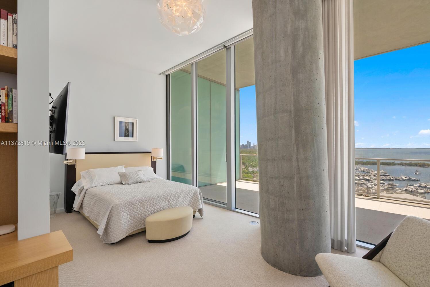 DINNER KEY - Residential