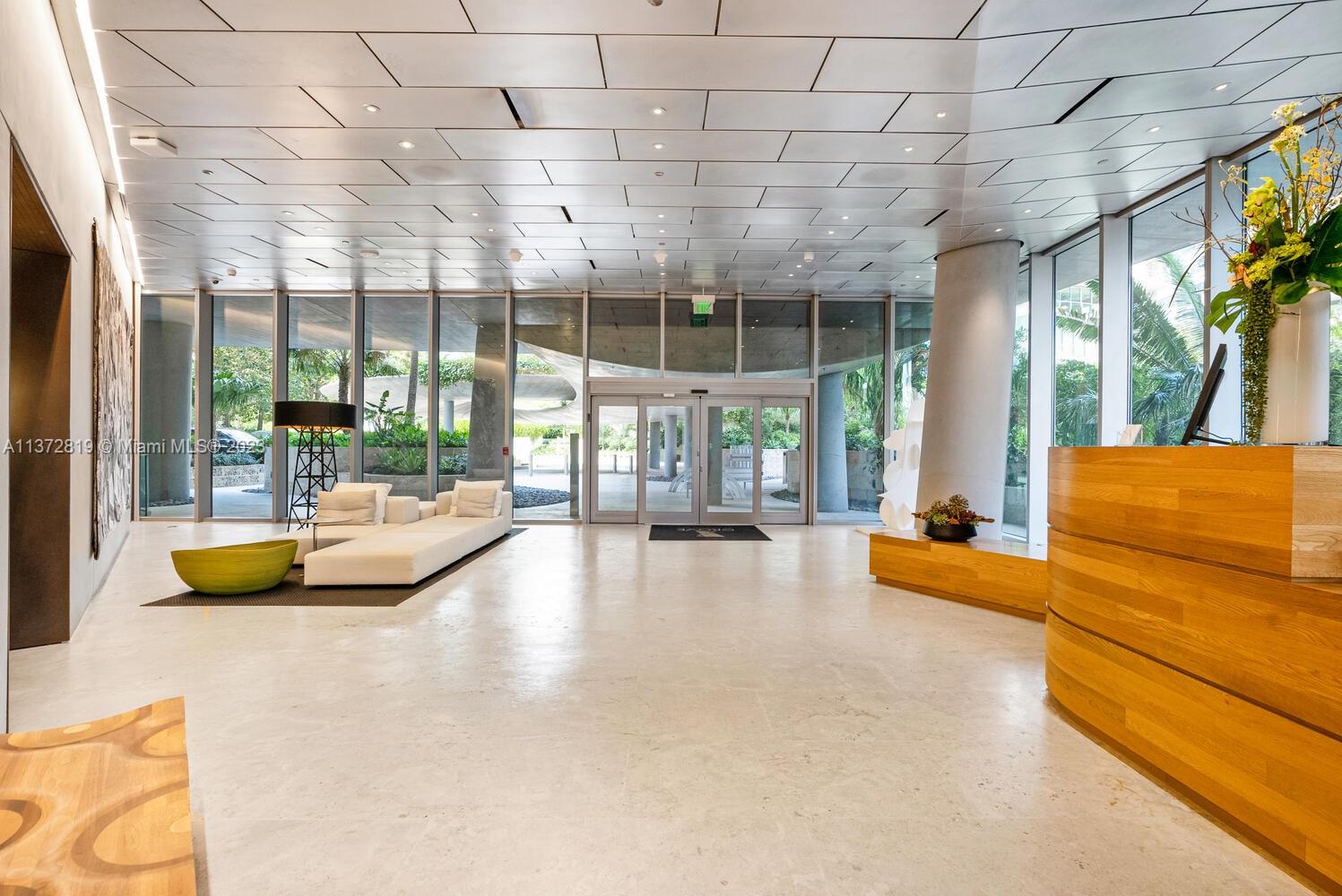 DINNER KEY - Residential