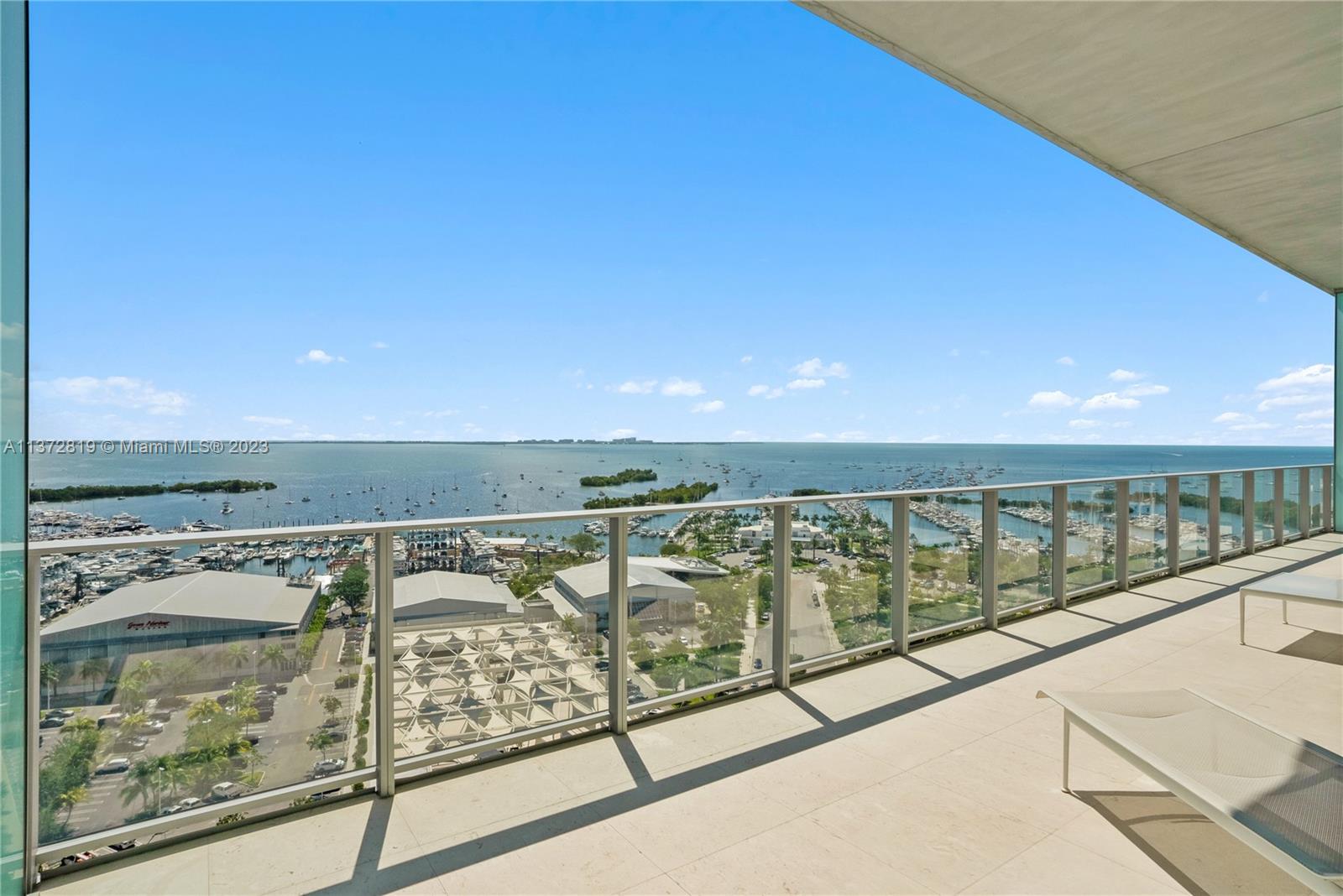 DINNER KEY - Residential