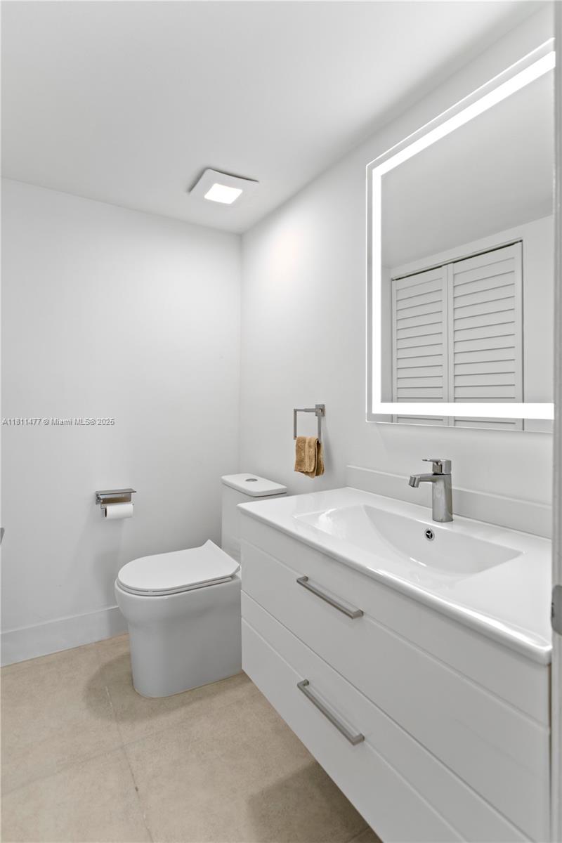 LAKE VIEW OF CALIF CLUB C - Residential Lease