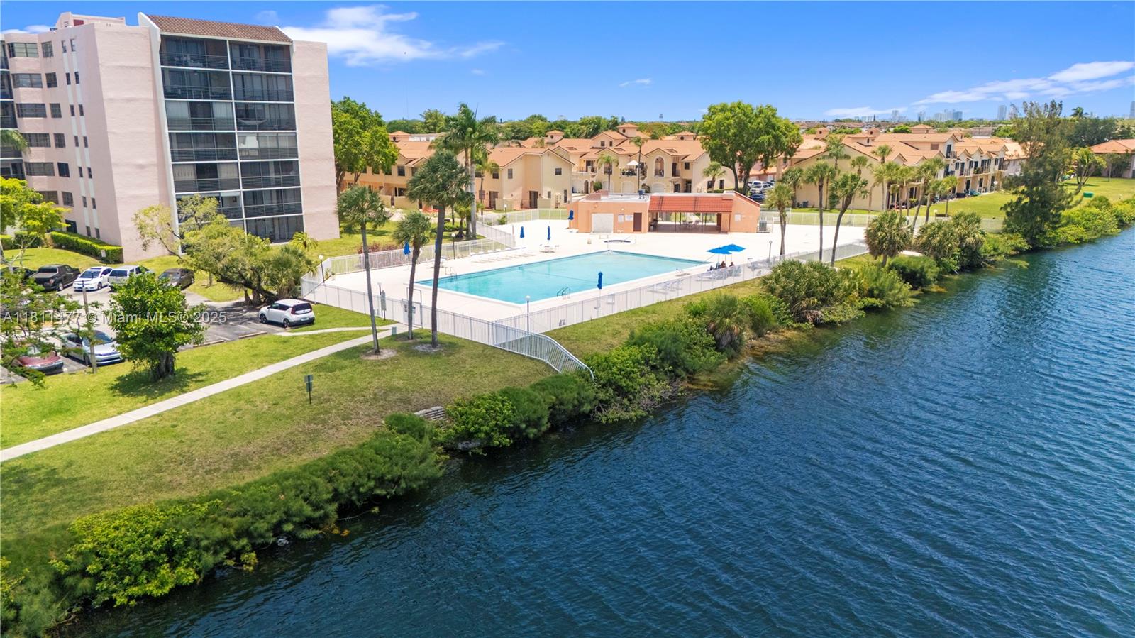 LAKE VIEW OF CALIF CLUB C - Residential Lease