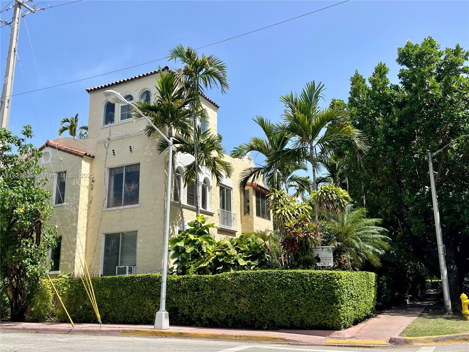 Rental Property at 1361 Meridian Ave 3, Miami Beach, Miami-Dade County, Florida - Bathrooms: 1  - $1,800 MO.