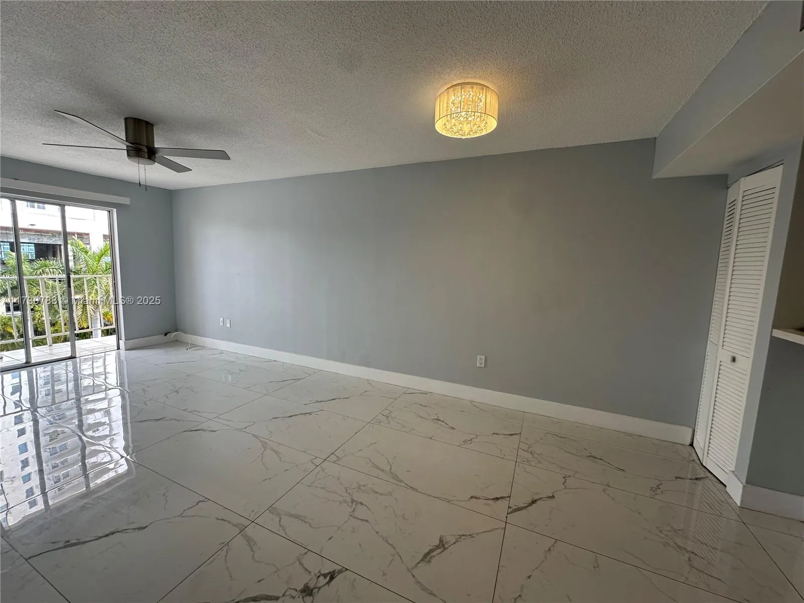 Miami, Florida 33130, United States, 2 Bedrooms Bedrooms, ,1 BathroomBathrooms,Residential,Active,14440