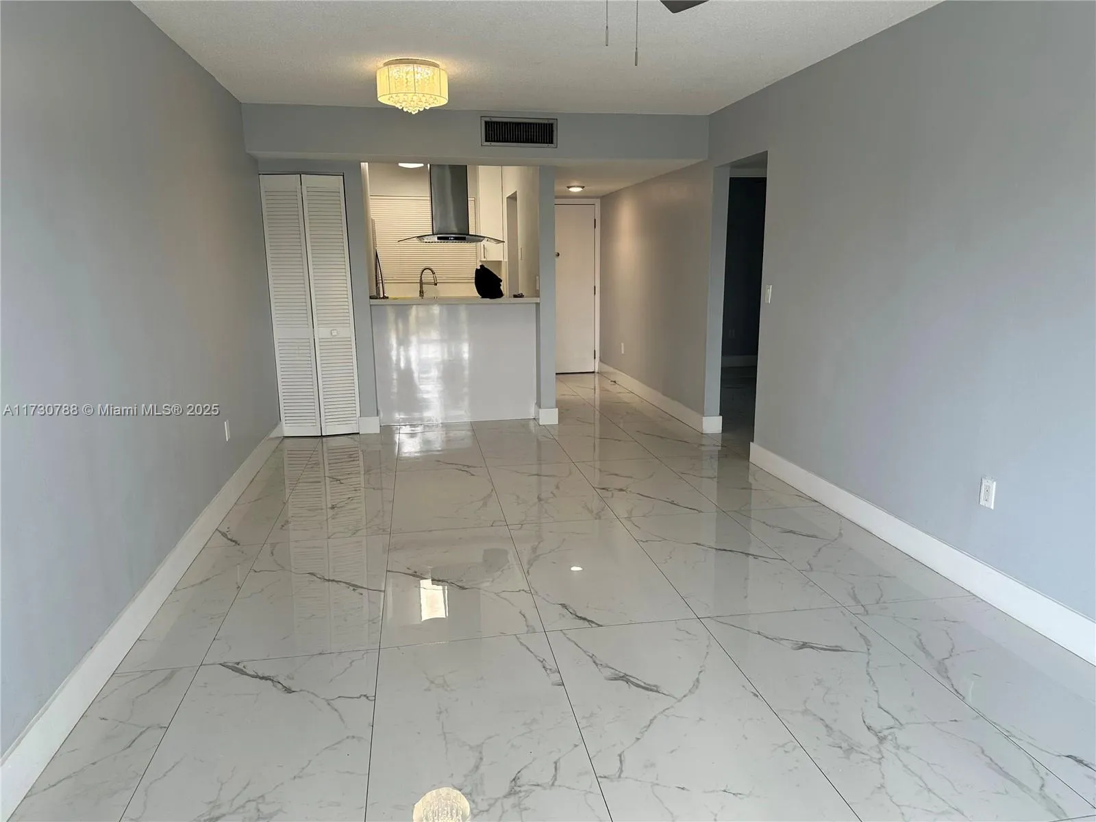 Miami, Florida 33130, United States, 2 Bedrooms Bedrooms, ,1 BathroomBathrooms,Residential,Active,14440