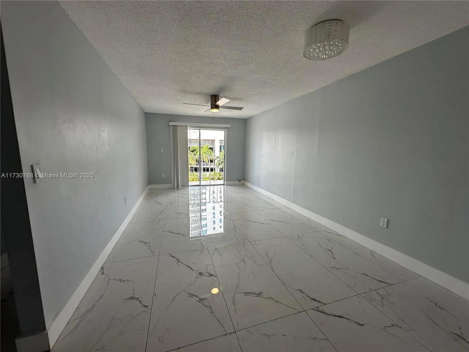 Miami, Florida 33130, United States, 2 Bedrooms Bedrooms, ,1 BathroomBathrooms,Residential,Active,14440