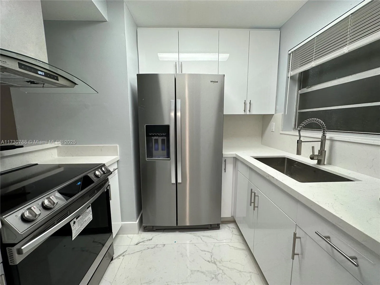 Miami, Florida 33130, United States, 2 Bedrooms Bedrooms, ,1 BathroomBathrooms,Residential,Active,14440