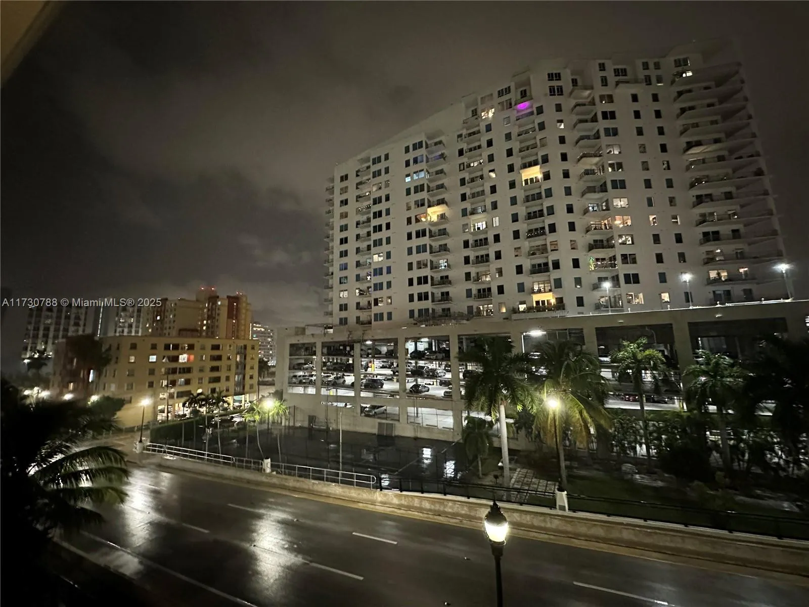 Miami, Florida 33130, United States, 2 Bedrooms Bedrooms, ,1 BathroomBathrooms,Residential,Active,14440