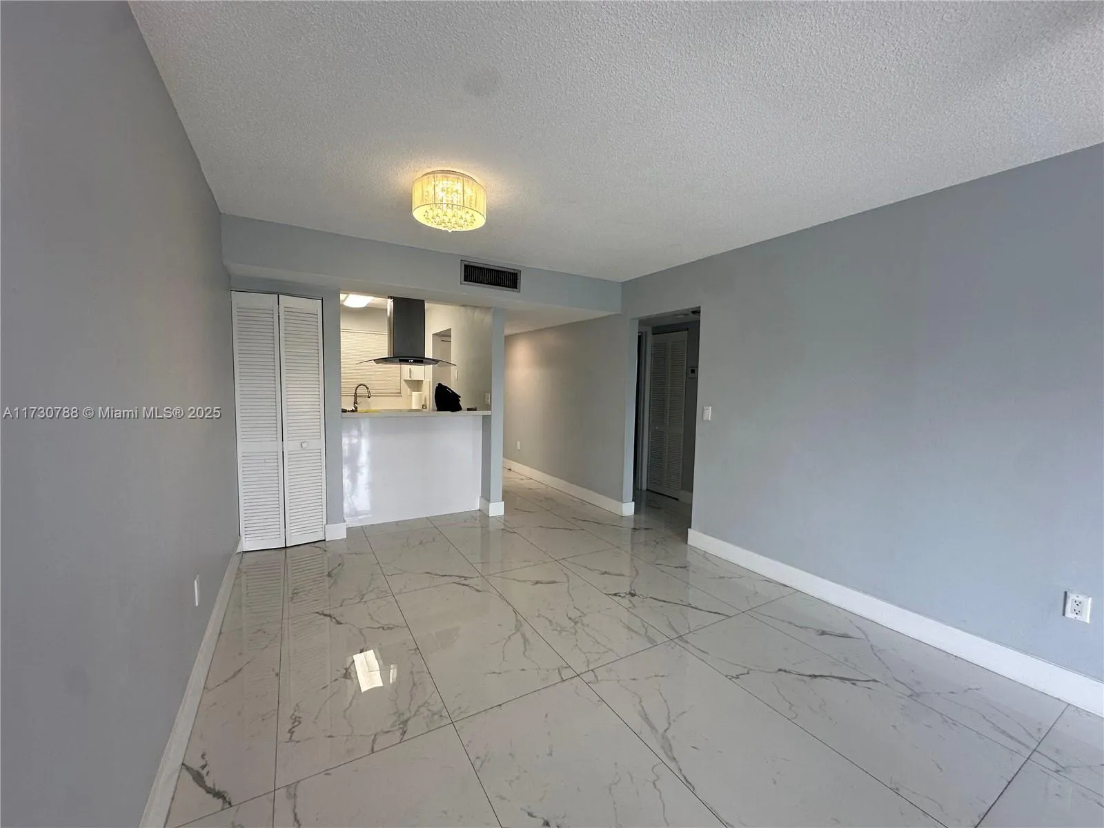 Miami, Florida 33130, United States, 2 Bedrooms Bedrooms, ,1 BathroomBathrooms,Residential,Active,14440