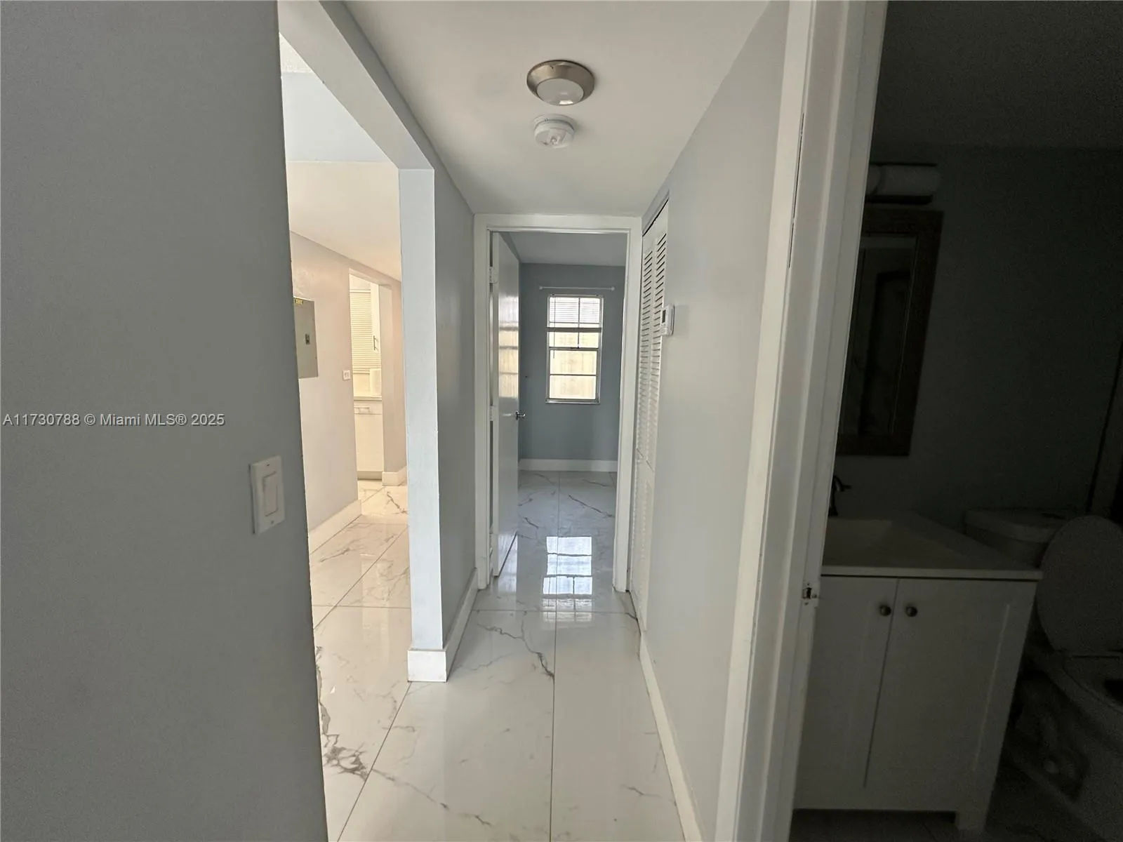 Miami, Florida 33130, United States, 2 Bedrooms Bedrooms, ,1 BathroomBathrooms,Residential,Active,14440