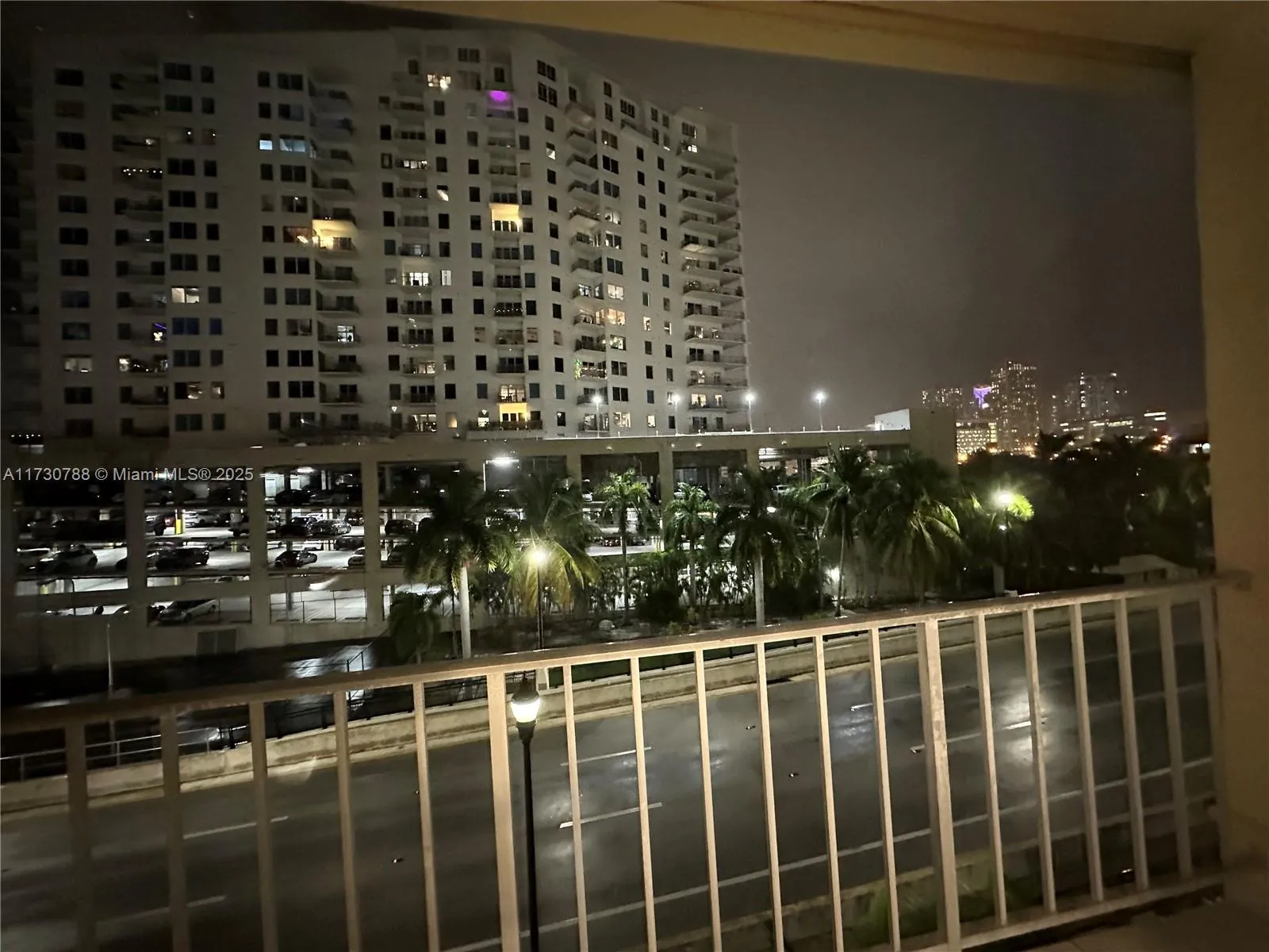 Miami, Florida 33130, United States, 2 Bedrooms Bedrooms, ,1 BathroomBathrooms,Residential,Active,14440