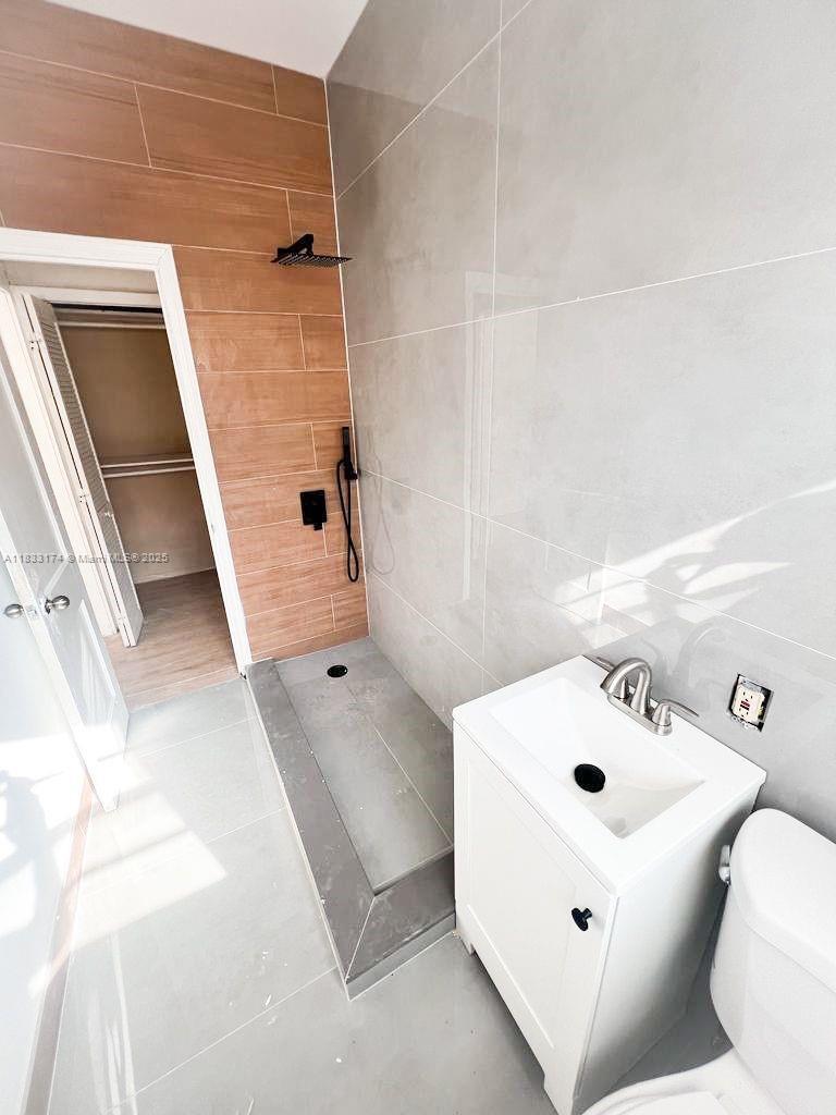 CITY OF MIAMI SOUTH - Residential Income