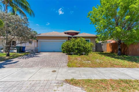 261 NE 41st St Oakland Park FL 33334