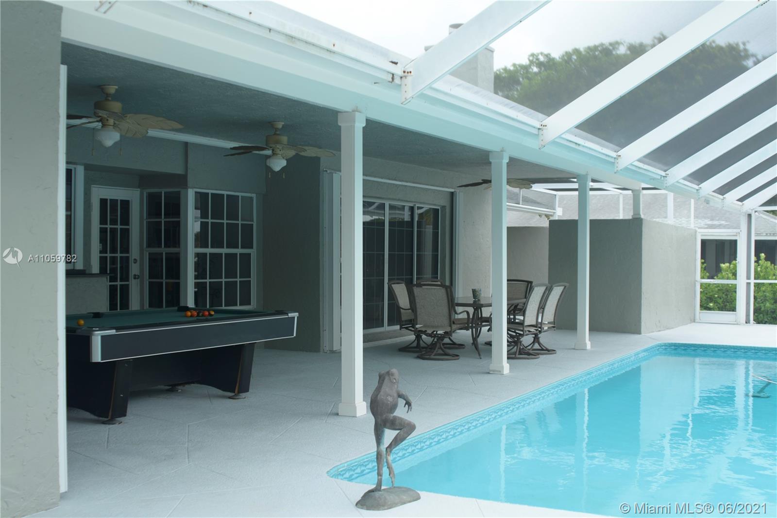 IMPERIAL ESTATES - Residential