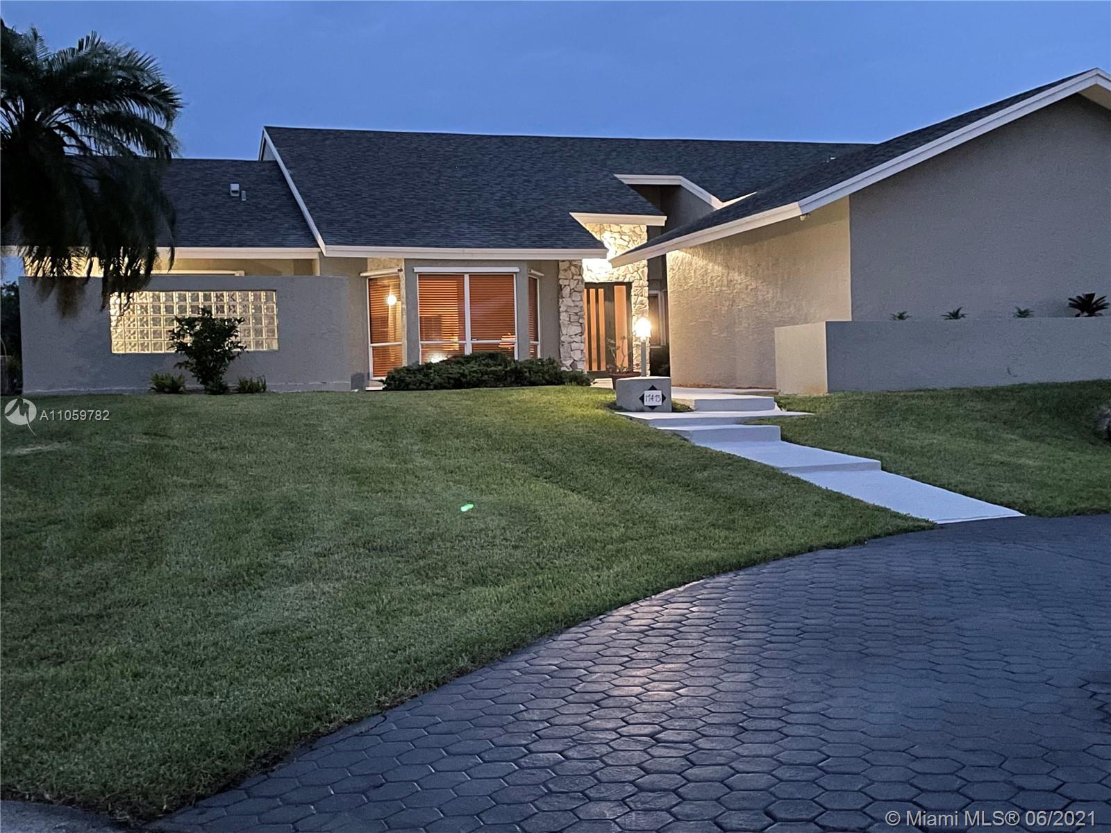 IMPERIAL ESTATES - Residential