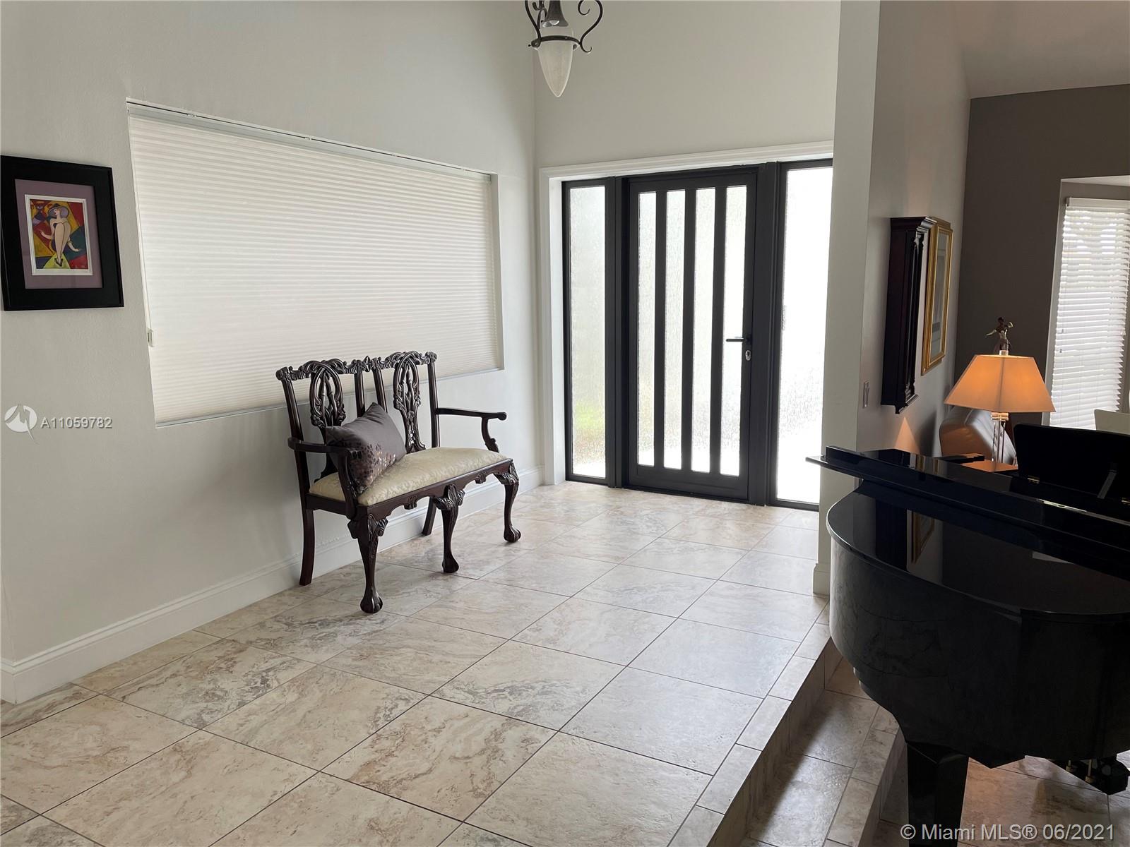 IMPERIAL ESTATES - Residential