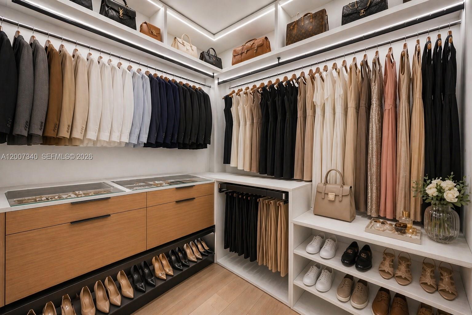 AKOYA CONDO - Residential