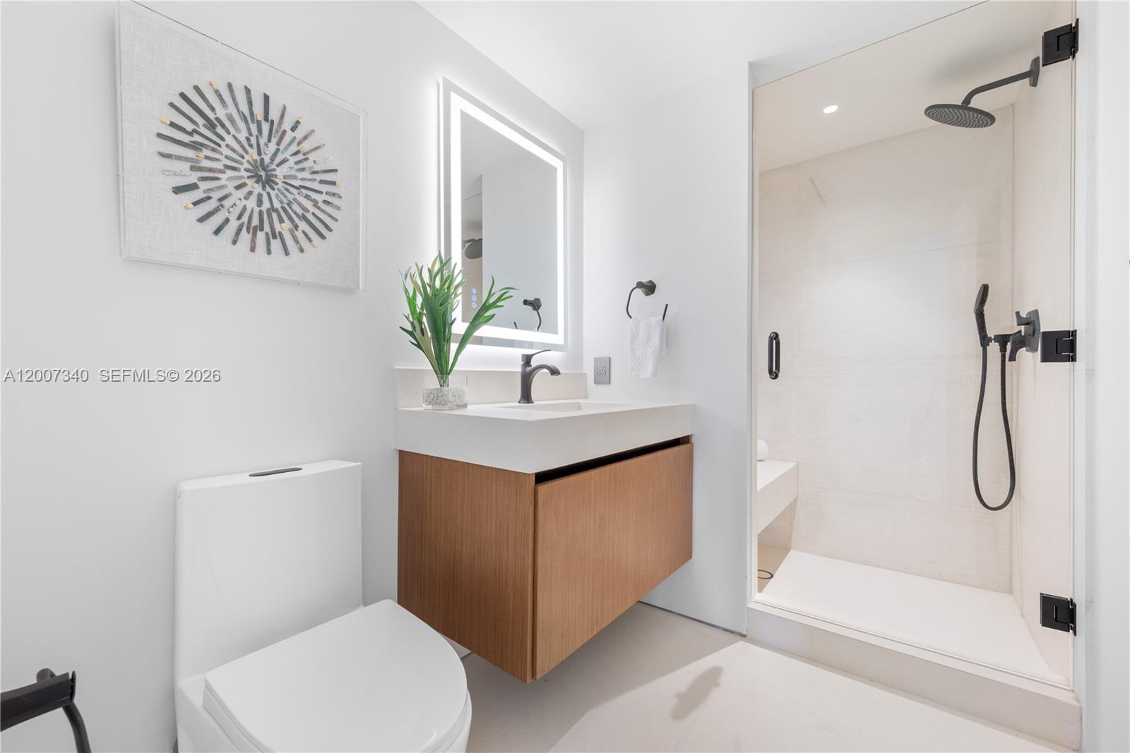 AKOYA CONDO - Residential