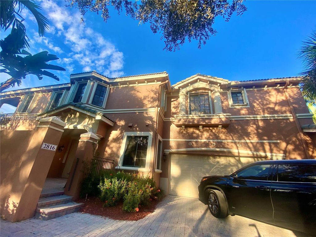 Photo of 2816 Kinsington Cir #28-1, Weston, FL 33332 (MLS # A11982568)