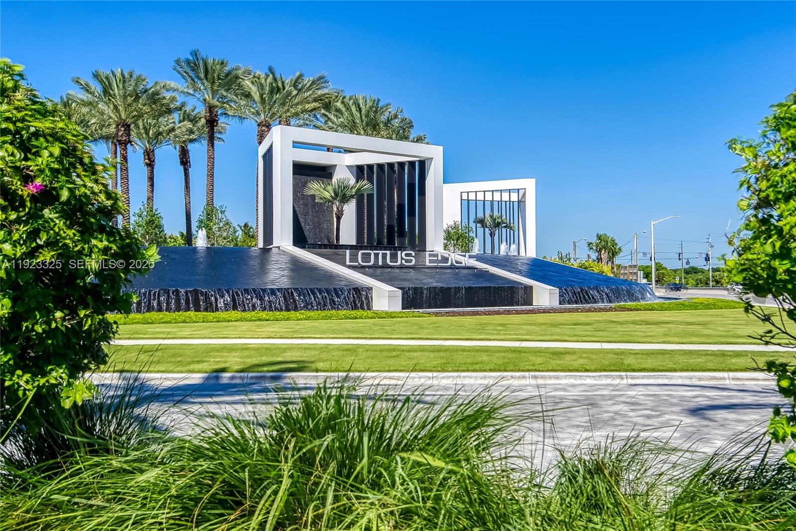 LOTUS EDGE-JOHNS WEST PUD - Residential Lease