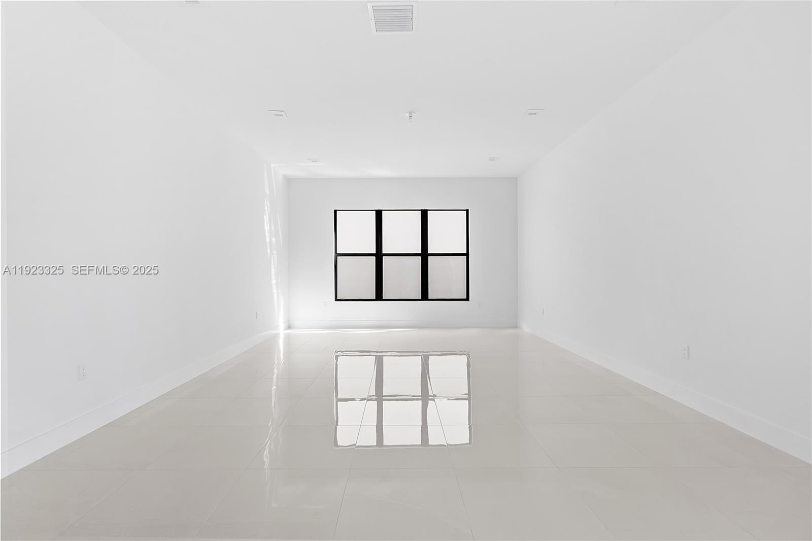 LOTUS EDGE-JOHNS WEST PUD - Residential Lease