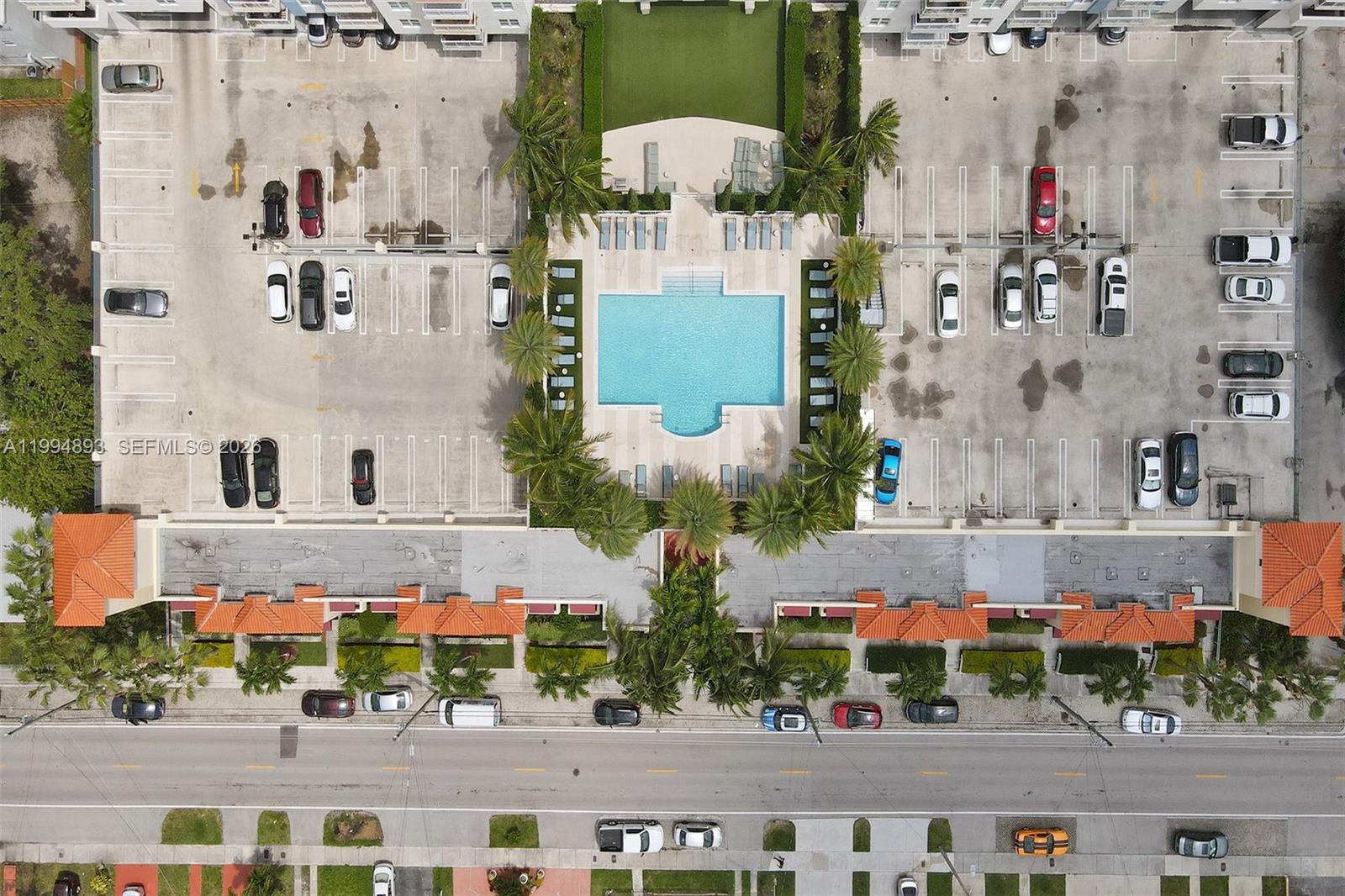 THE ASTON CONDO - Residential