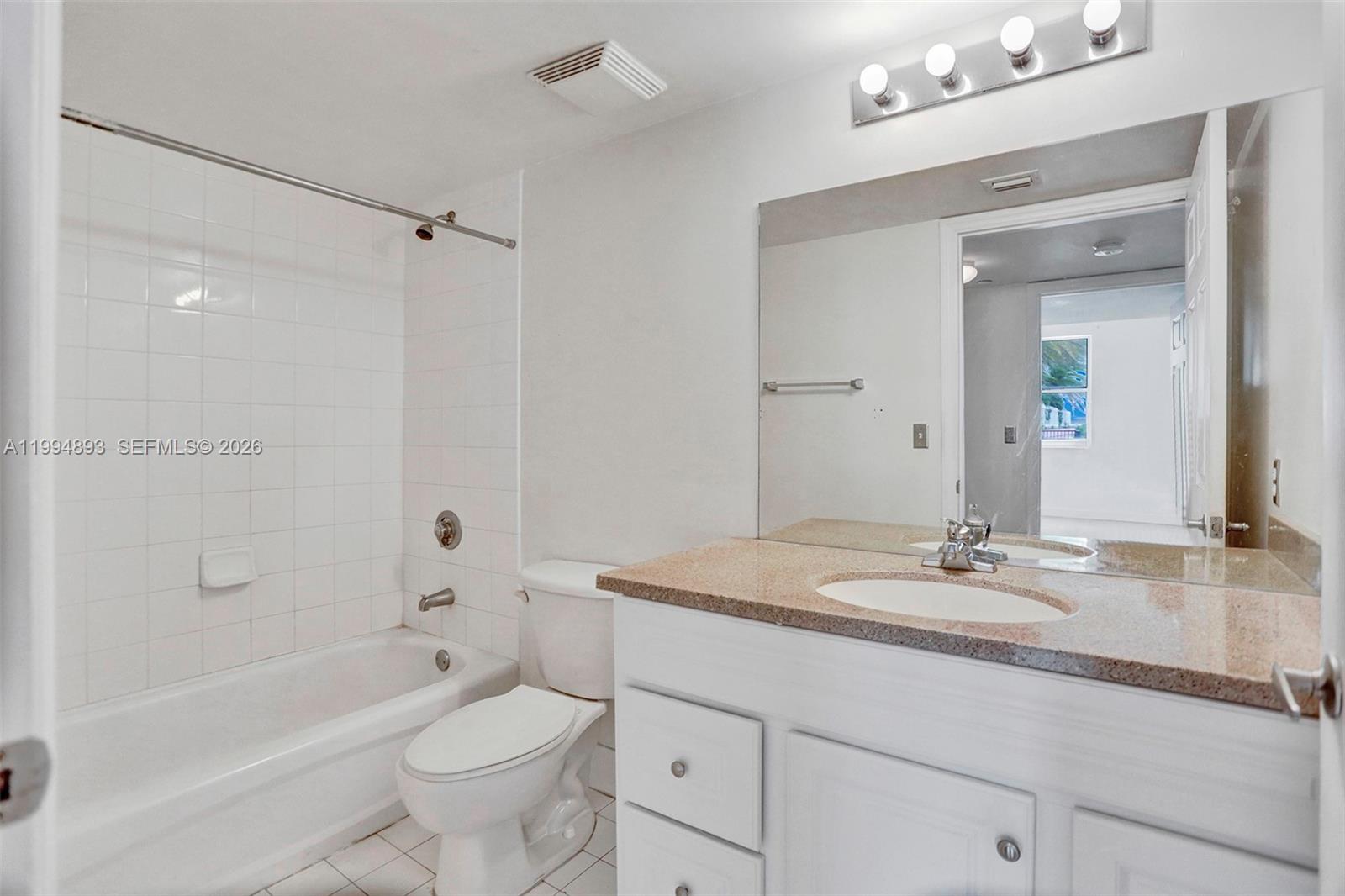 THE ASTON CONDO - Residential