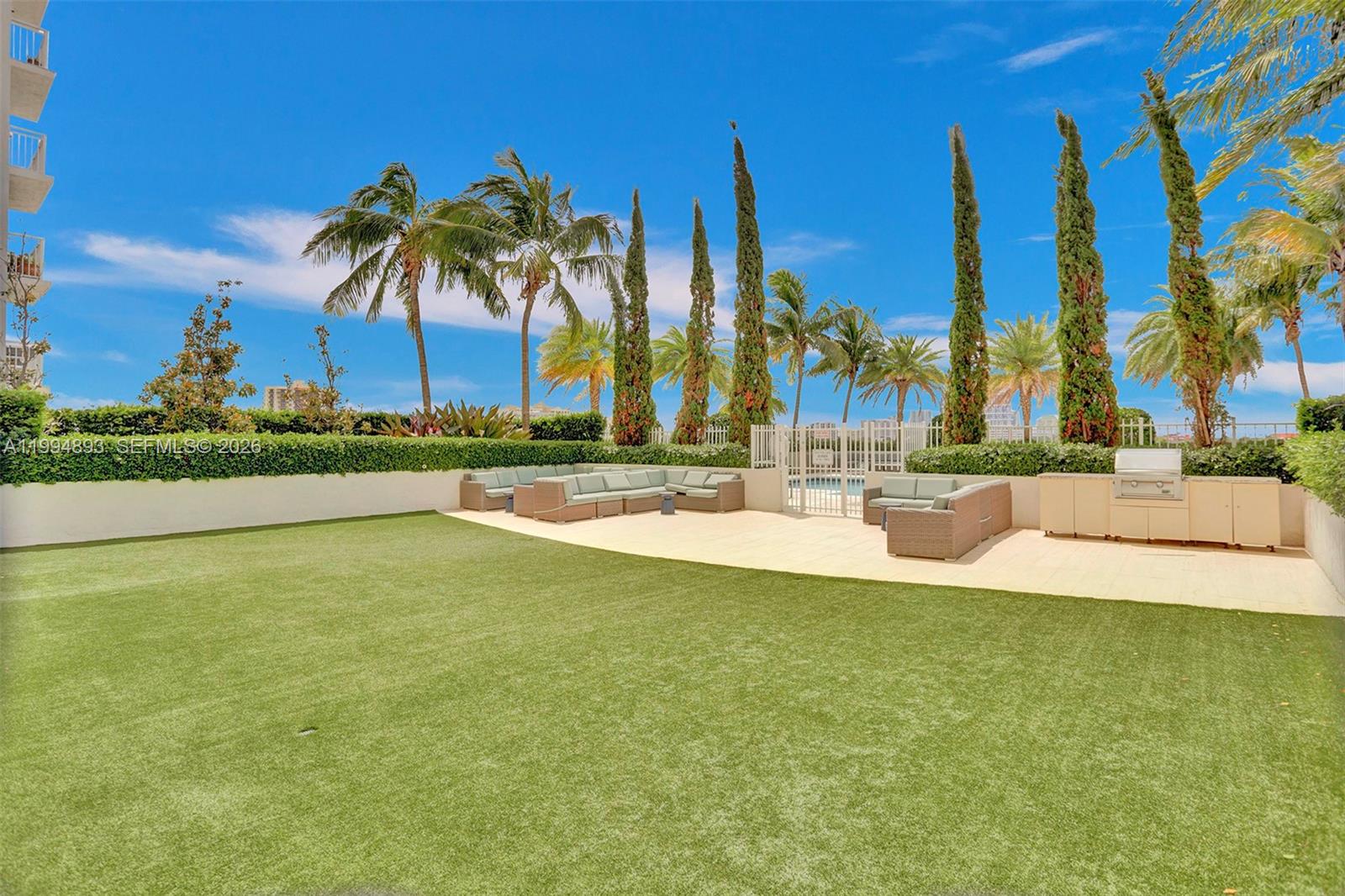 THE ASTON CONDO - Residential