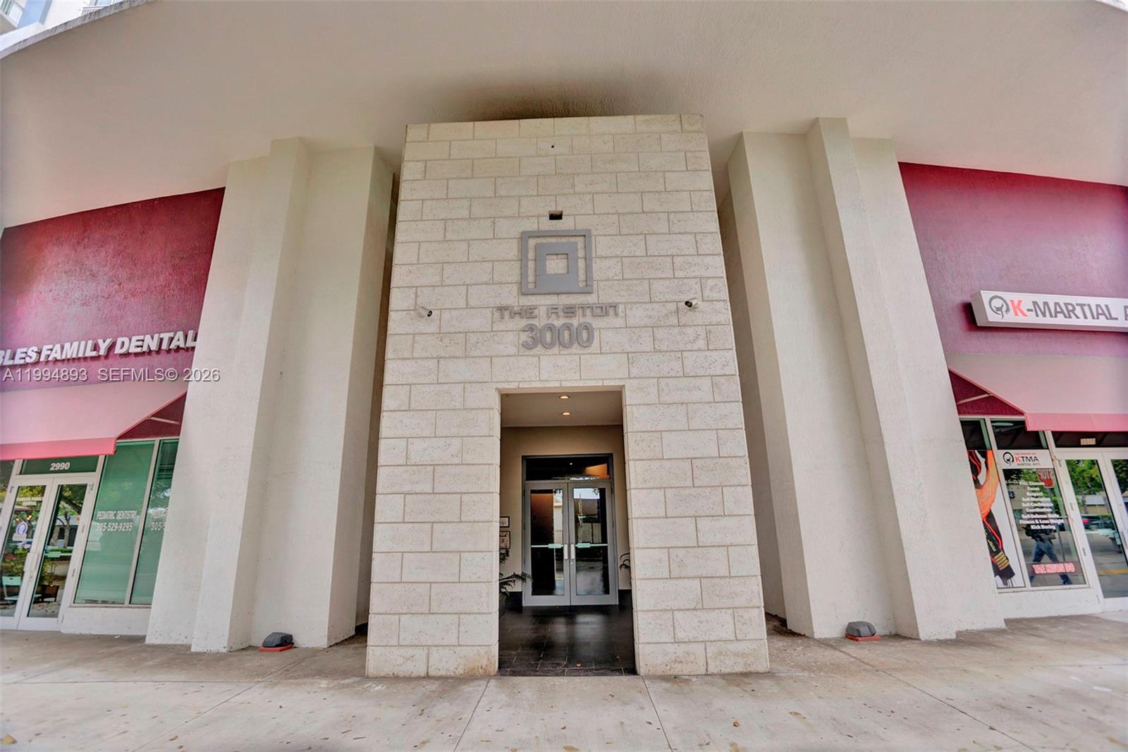 THE ASTON CONDO - Residential