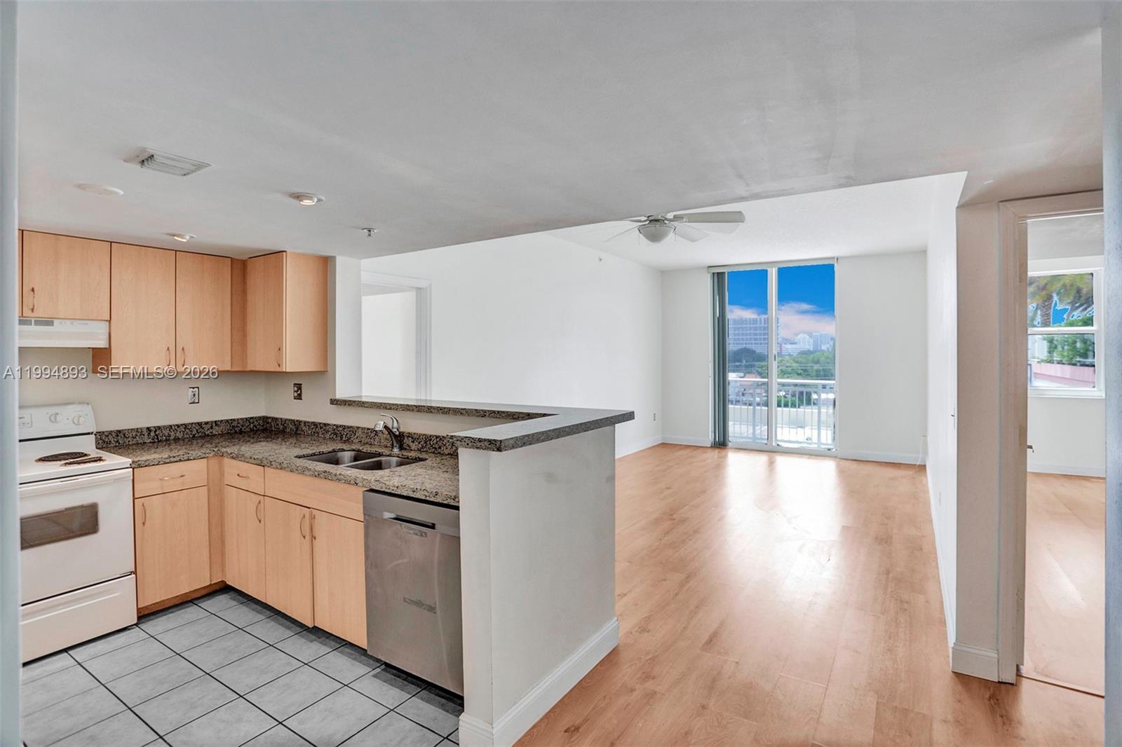 THE ASTON CONDO - Residential