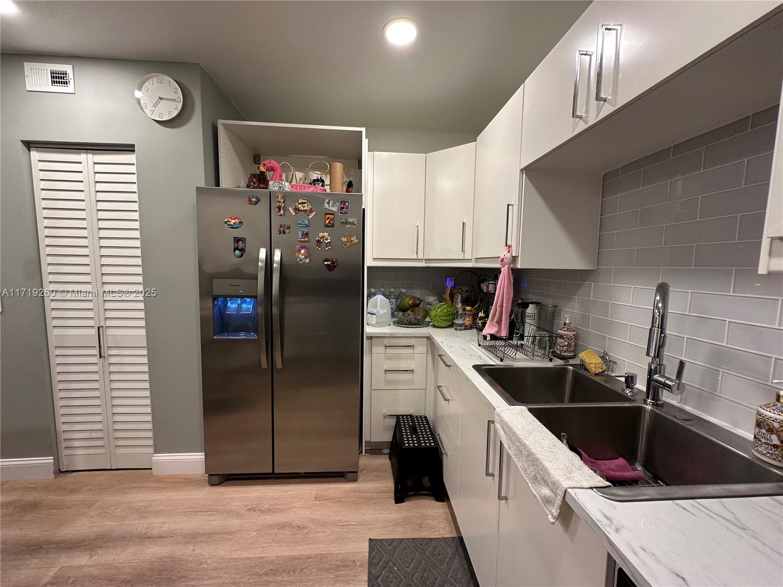 CONDADO REAL CONDO - Residential