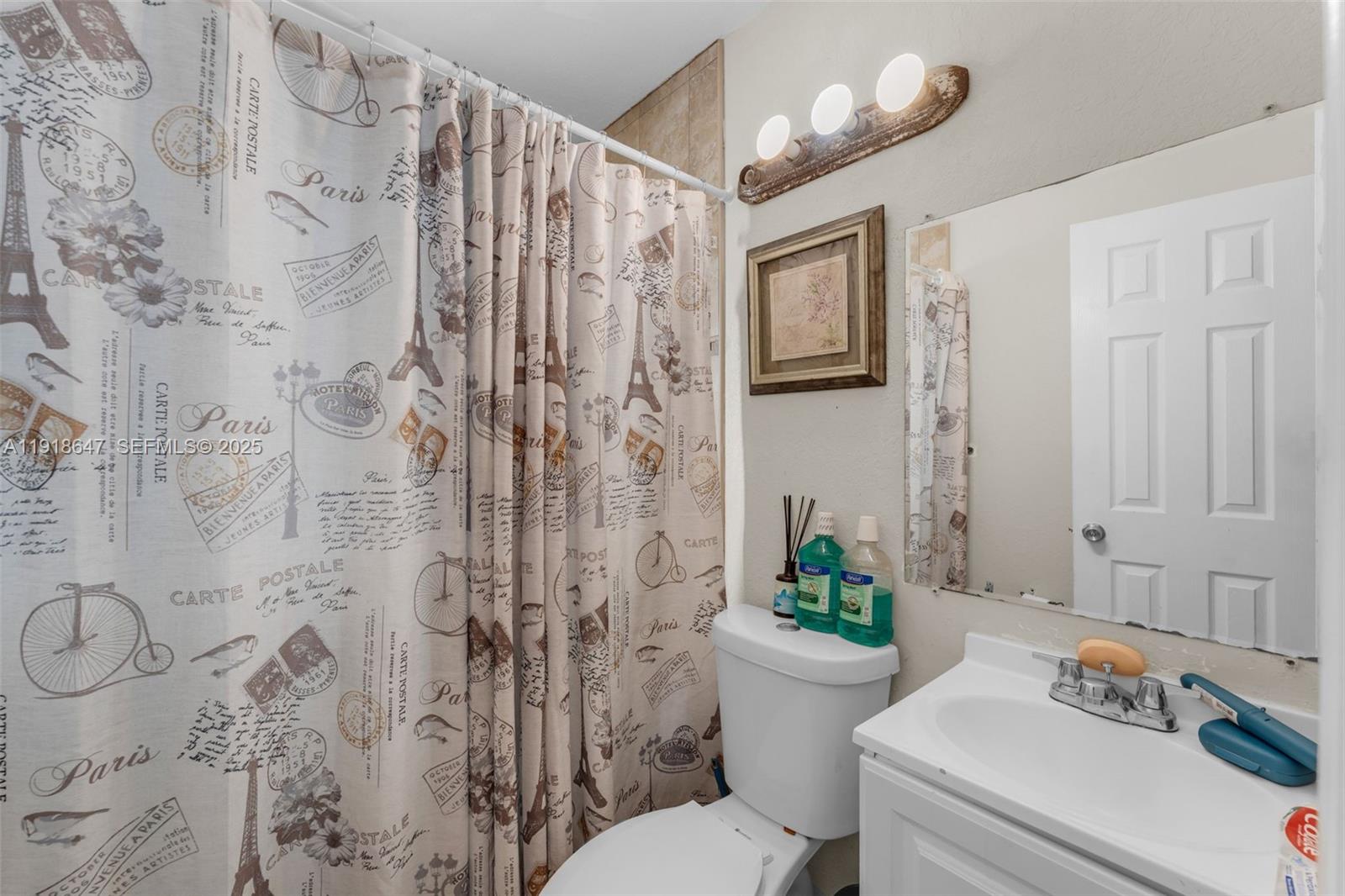 ELEANOR PARK - Residential