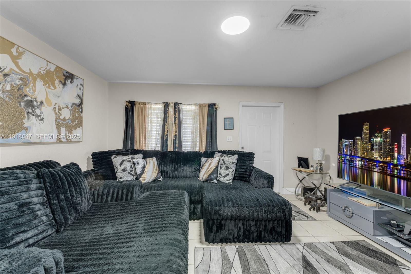 ELEANOR PARK - Residential