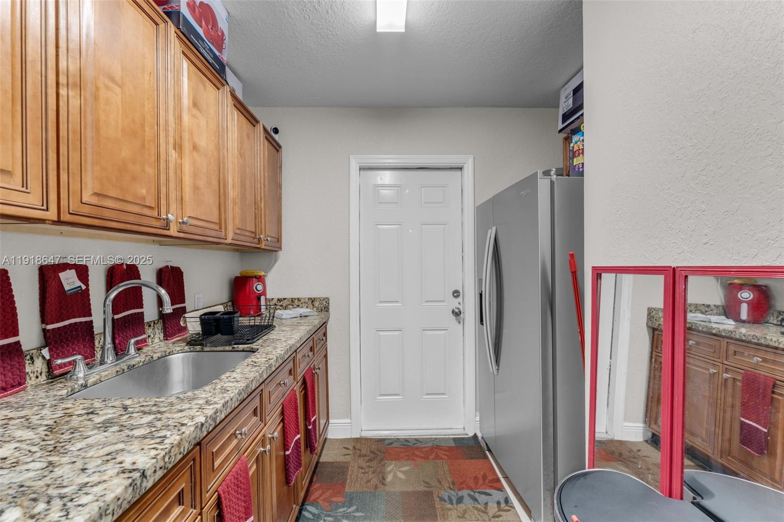 ELEANOR PARK - Residential