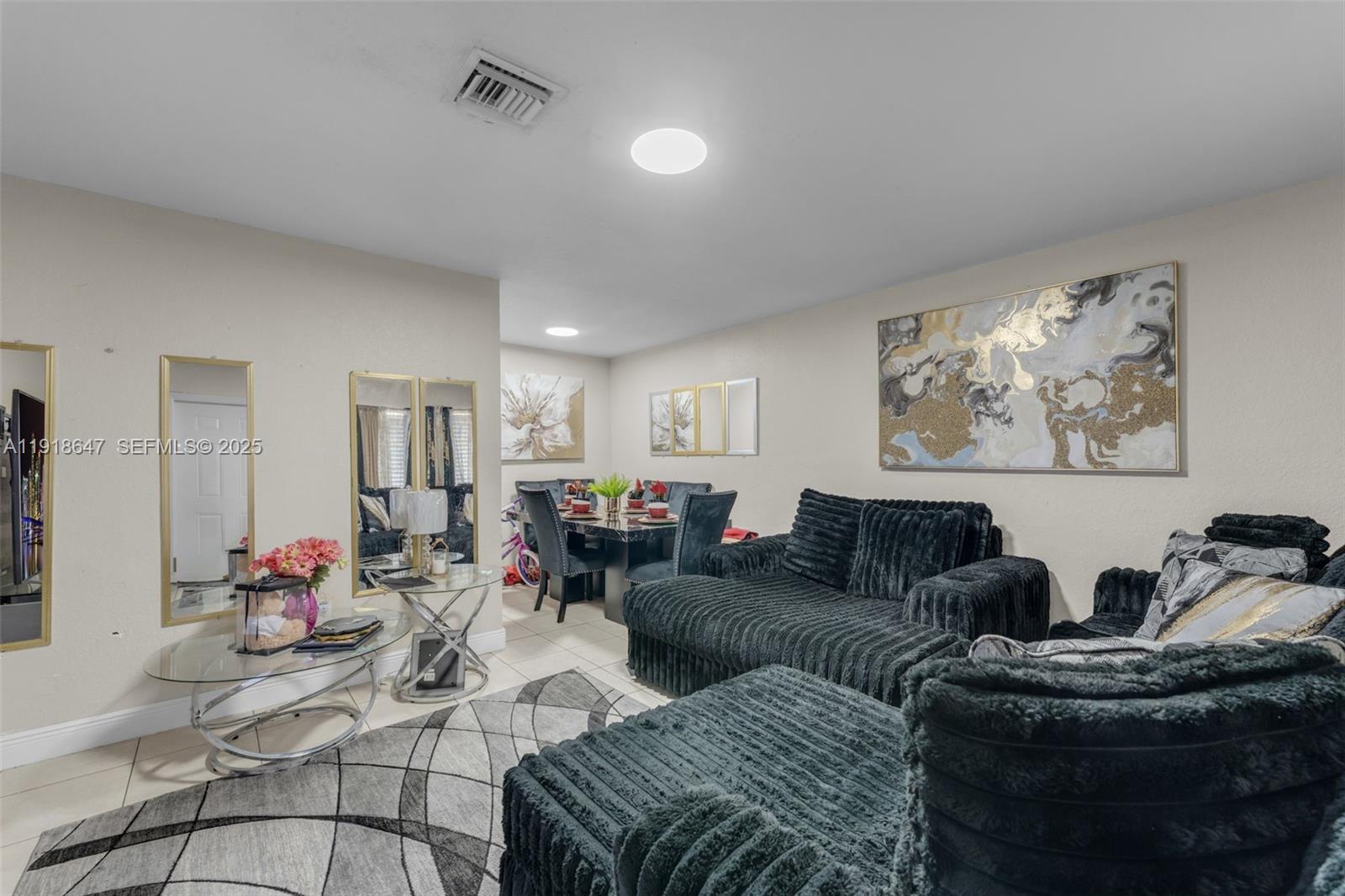 ELEANOR PARK - Residential