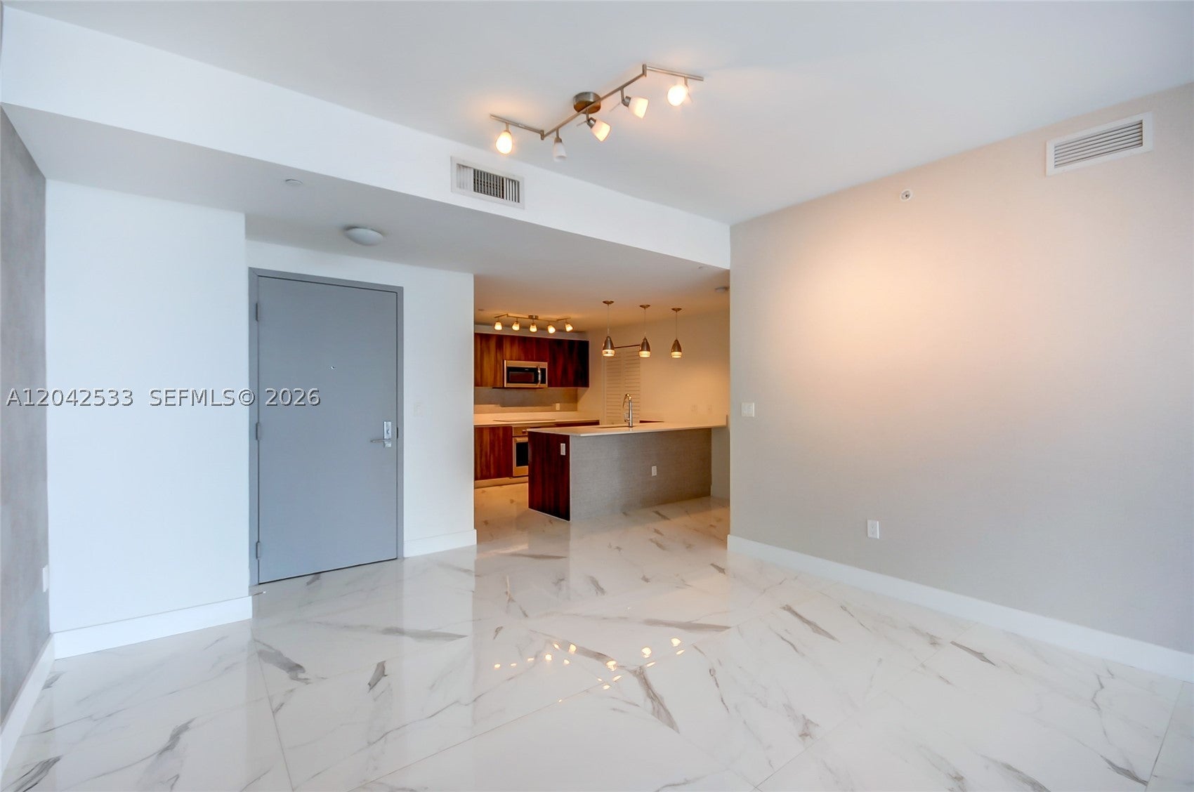 488 NE 18th St 4310