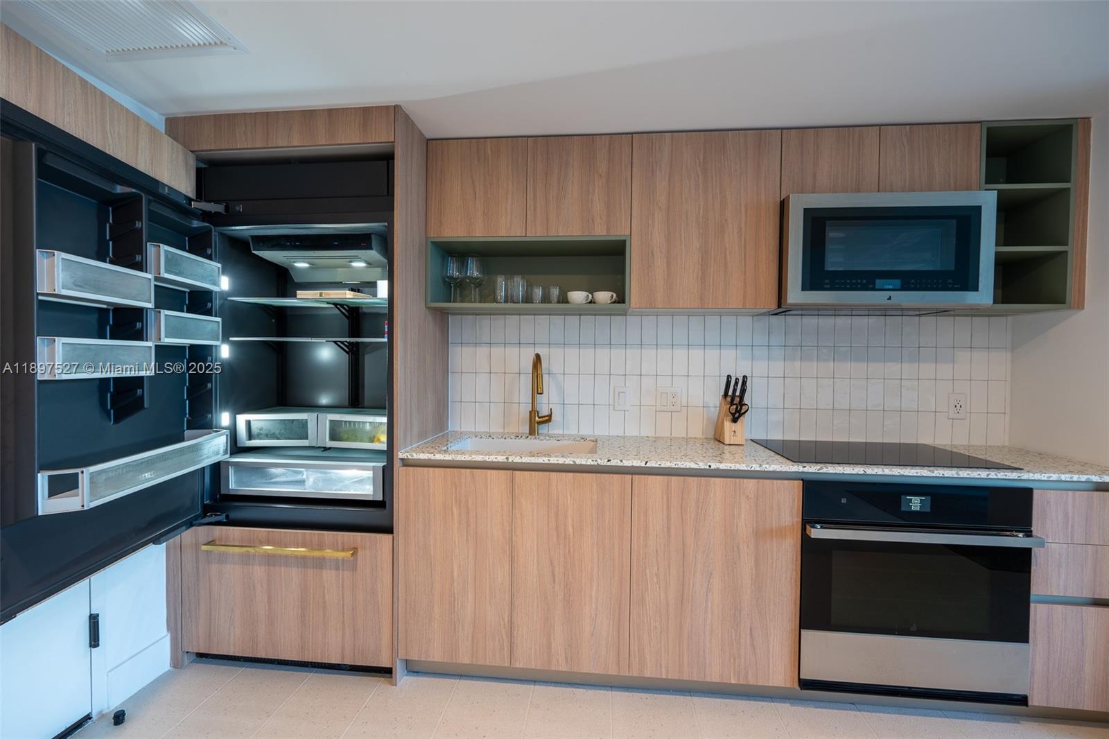 159 NE 6TH STREET CONDO - Residential