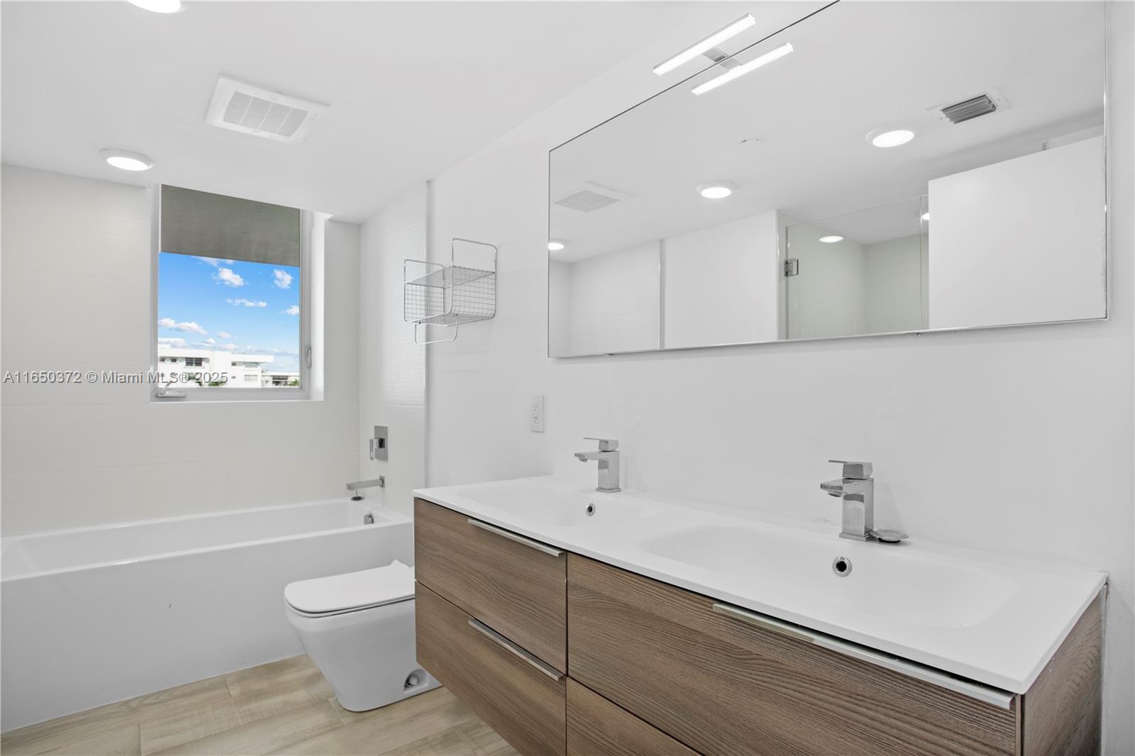THE IVORY RESIDENCE CONDO - Residential