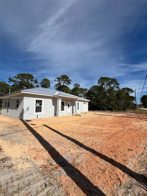 A home in Sebring