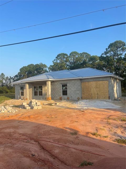 A home in Sebring