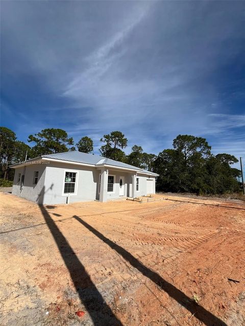 A home in Sebring