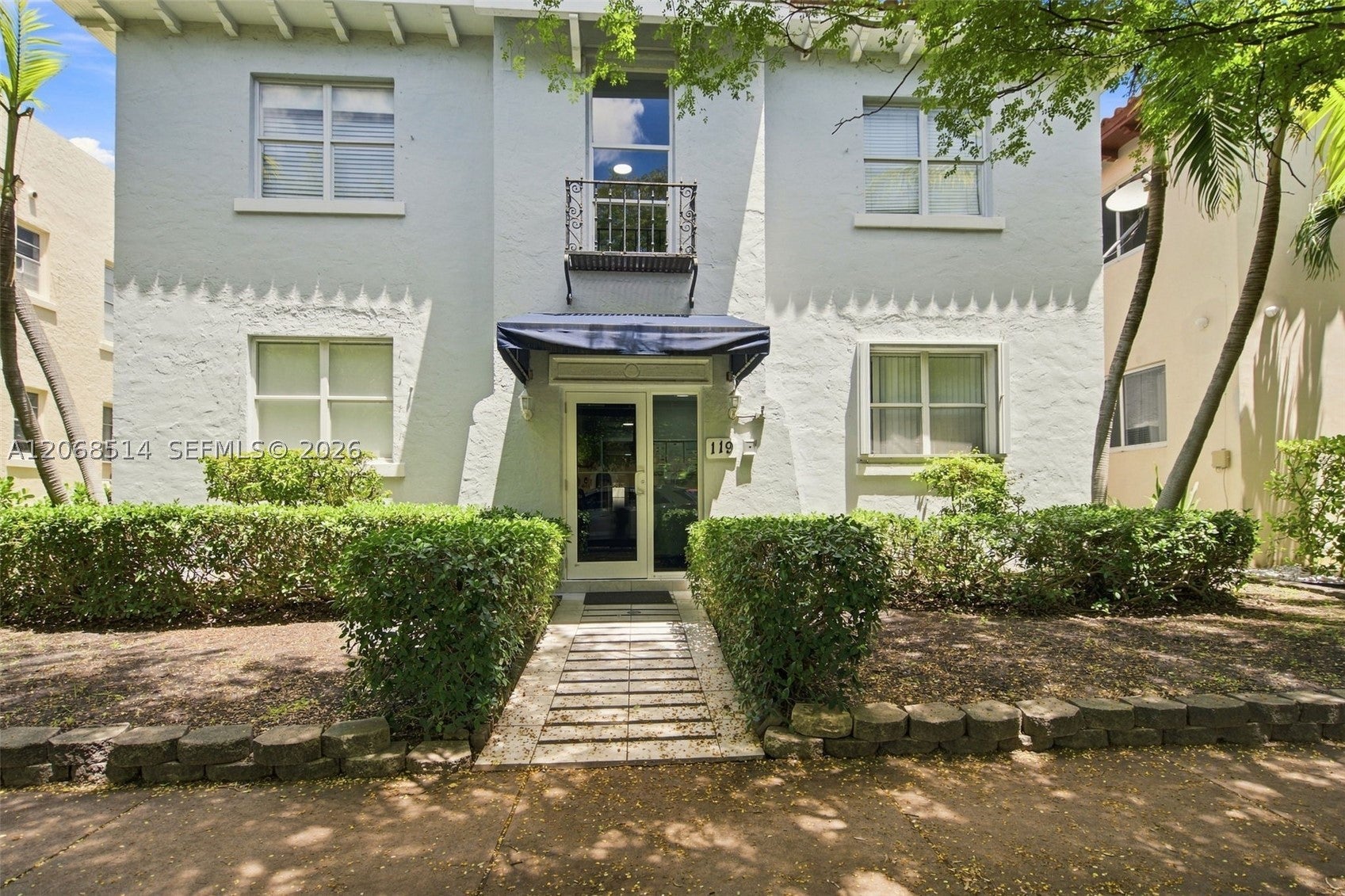 119 Menores Ave