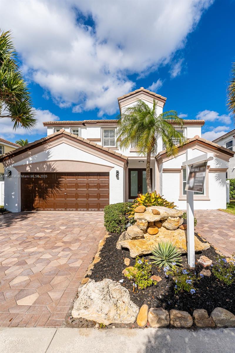 RIVIERA ISLES II - Residential