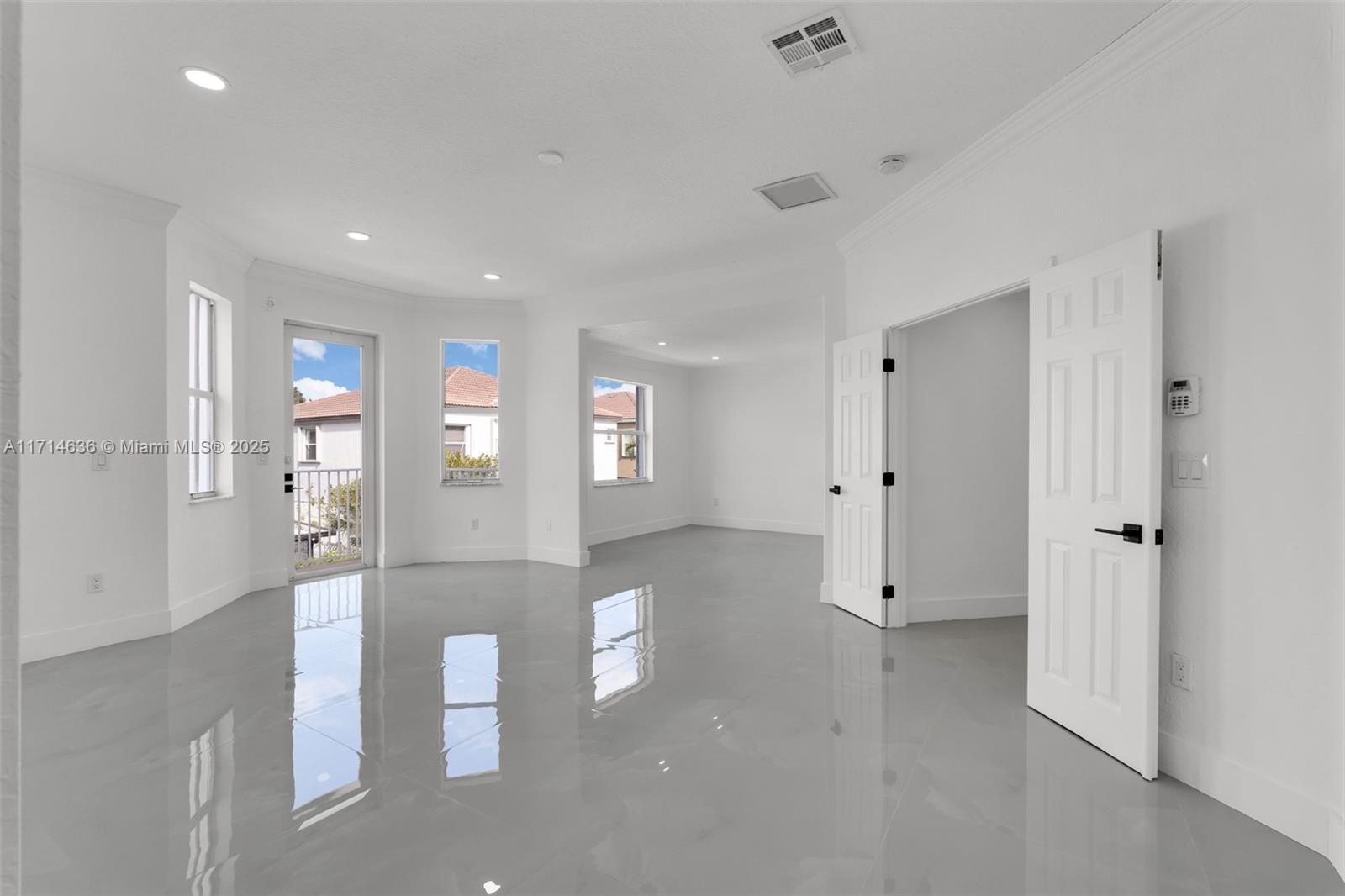 RIVIERA ISLES II - Residential