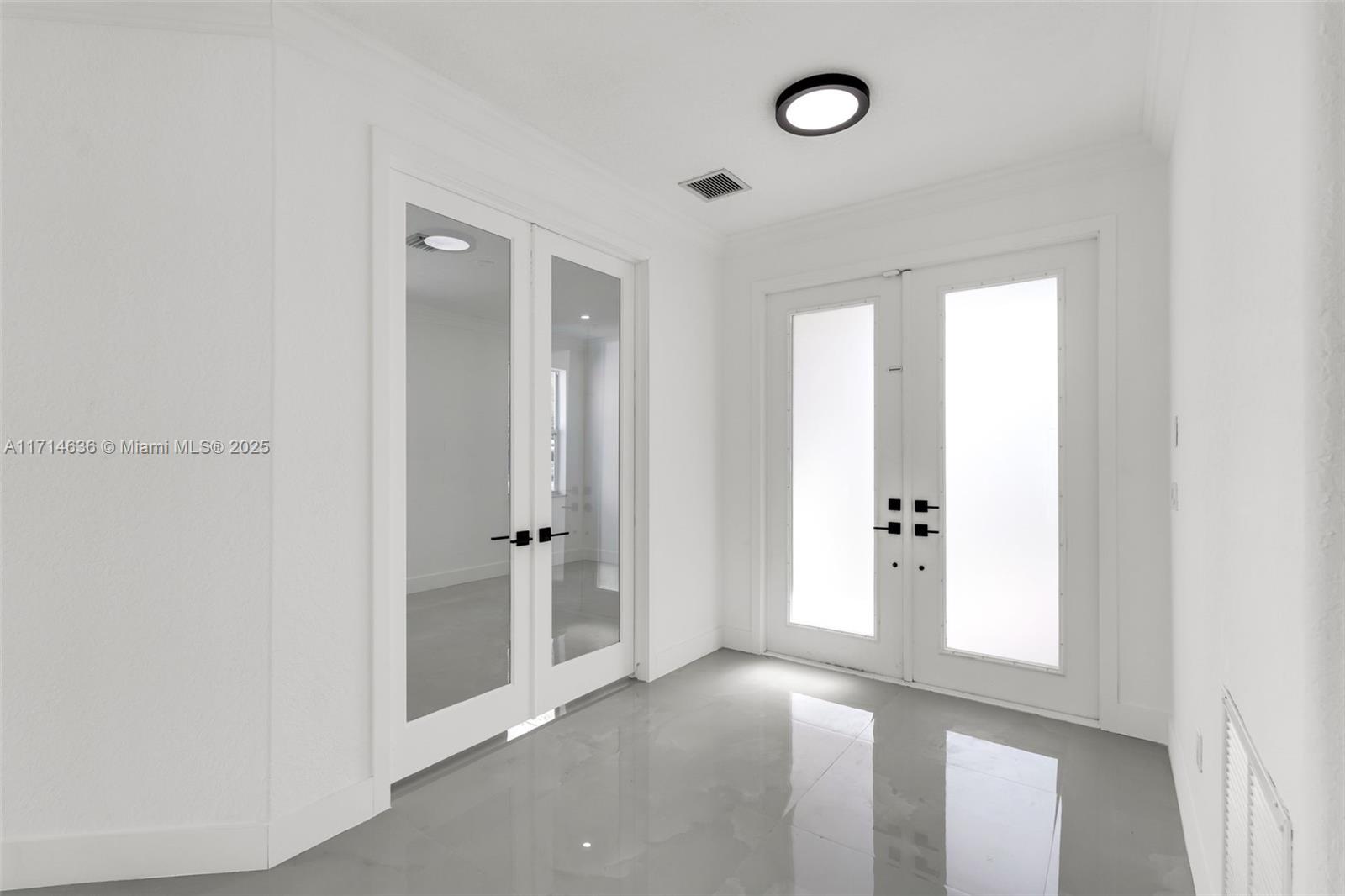RIVIERA ISLES II - Residential