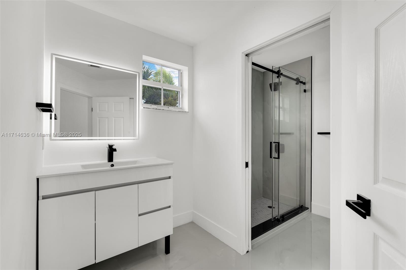 RIVIERA ISLES II - Residential